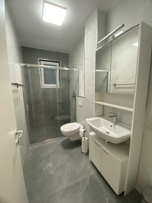 Inchiriez apartament 2 camere. Zona  Kogalniceanu Sibiu.