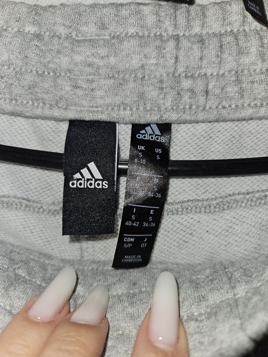 Trening adidas dama, masura s/m, in stare foarte buna