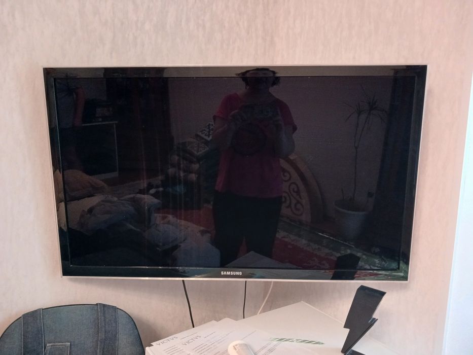 Телевизор "Samsung"