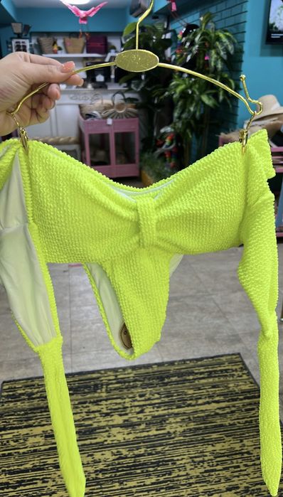 Купальник в салатовом цвете