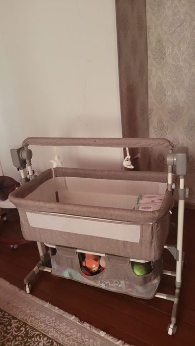 Продам детскую кроватку