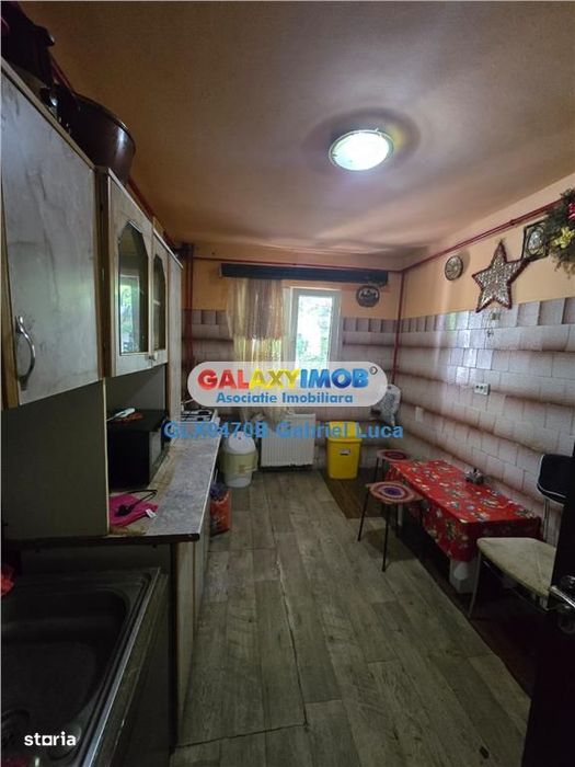 | Apartament 4 camere 82 mp | Decomandat | Podul Grant |
