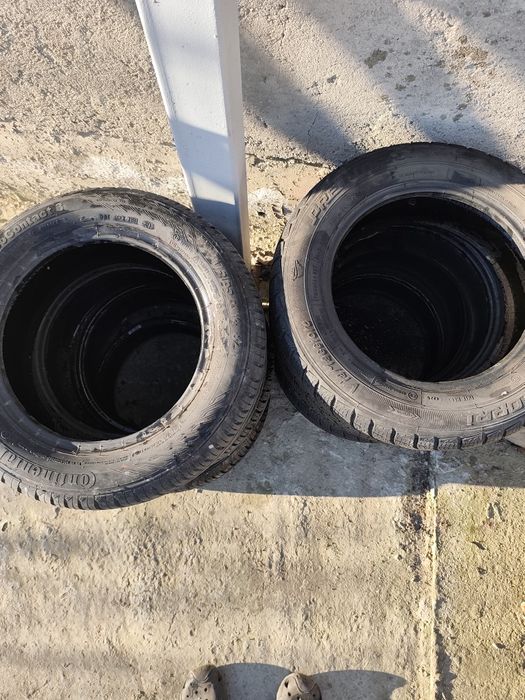 2 seturi anvelope iarnă/vara