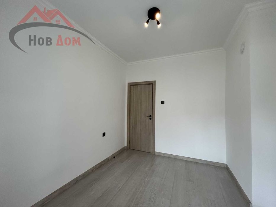 Продава се Тристаен апартамент в Велико Търново, Център - 118 кв.м за 1339 €/кв.м - Снимка #13