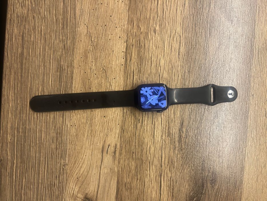 Продается Apple Watch