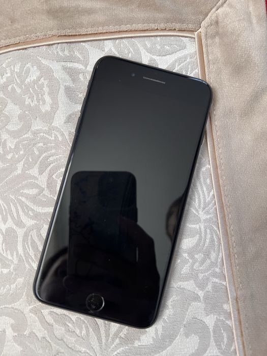 Продам ihpone 7 plus