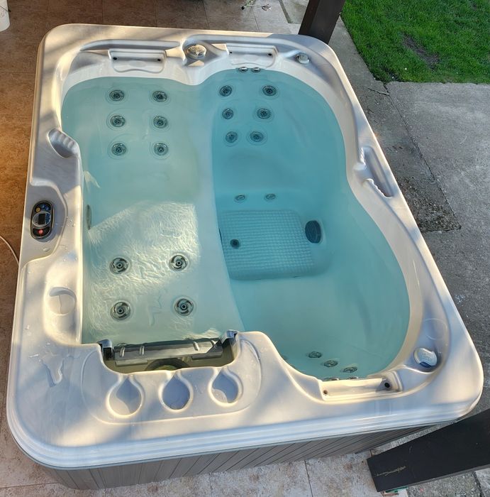 Jacuzii Cal Spas 3 locuri