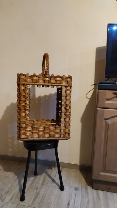 Ратанова стойка за бутилки