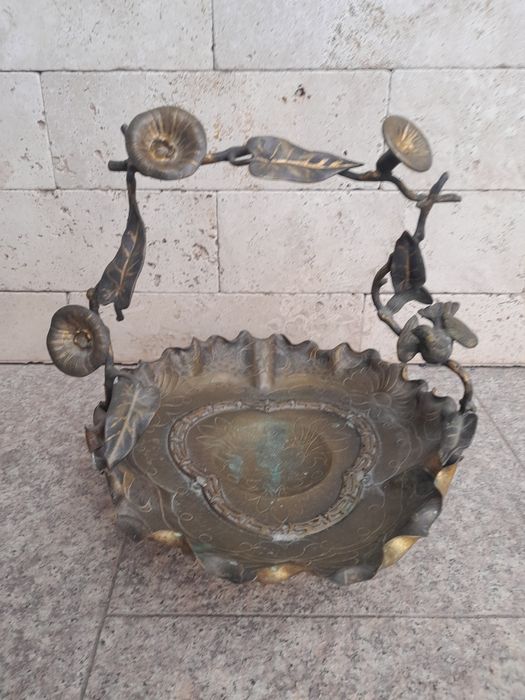 Fructiera  veche din alamă , transport gratuit