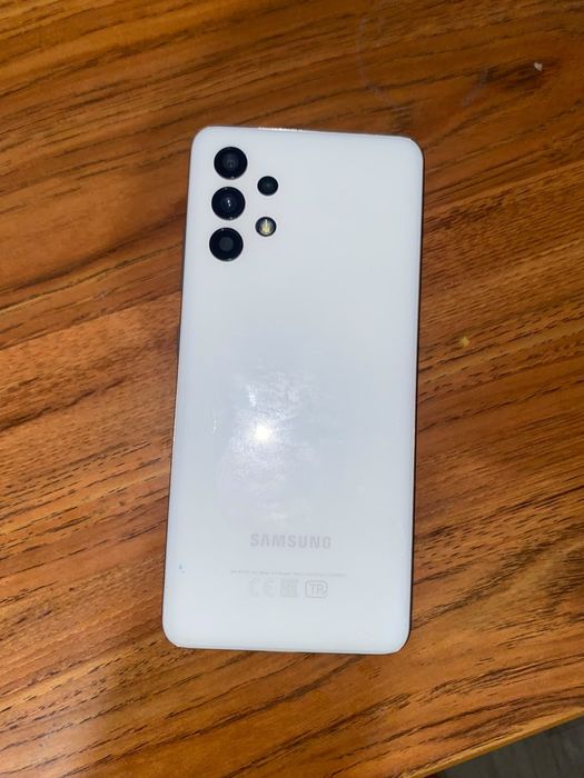 Обменяю iPhone 11 и Samsung a32