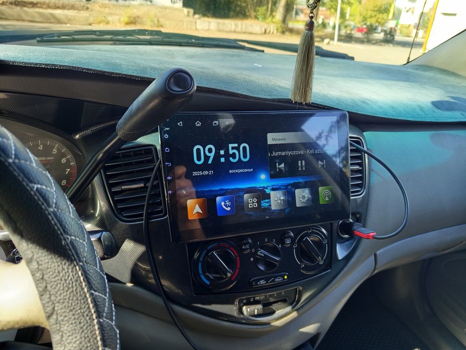 Продам Мазда MPV