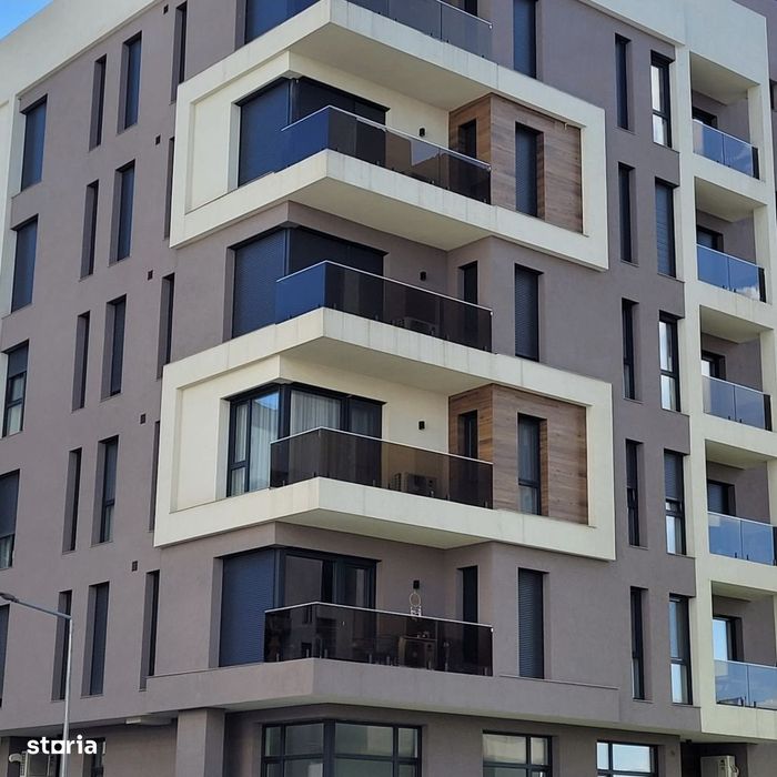 Închiriez apartament cu 3 camere