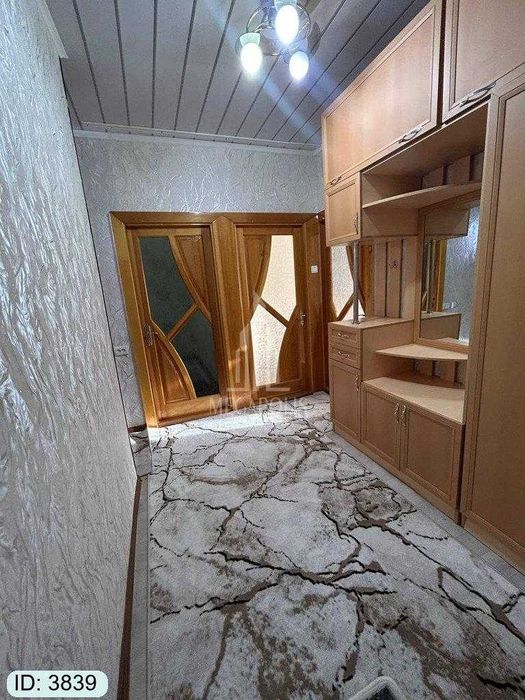 6 mikr alpomish tarafda 3 xona tayyor kvartira sotiladi №3839