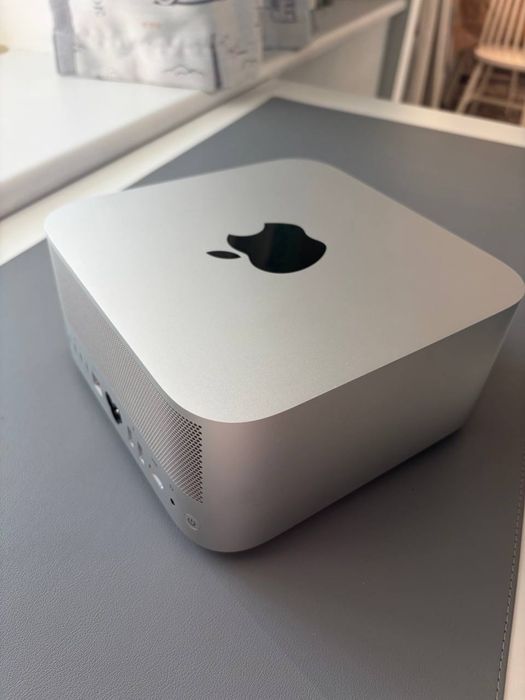 Mac Studio M1 Max