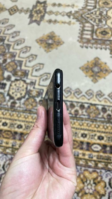 Продаю Samsung galaxy A20