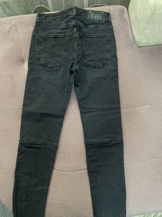 Мъжки дънки на Бершка