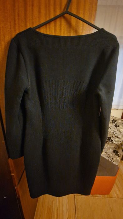 DIKA - черна рокля