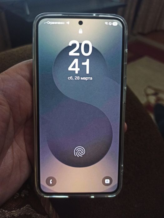 Samsung S 23  5G  8+8/256 Гб  яп янги биттаям нуктаси йук ранги ок