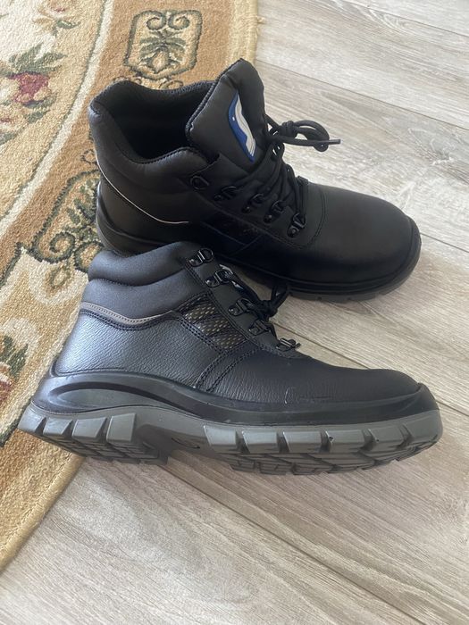 Продам летние рабочие ботинки