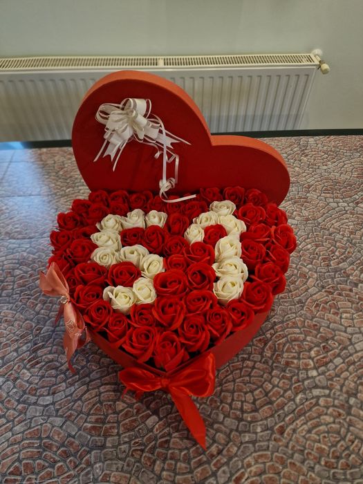 Aranjament inima trandafiri sapun