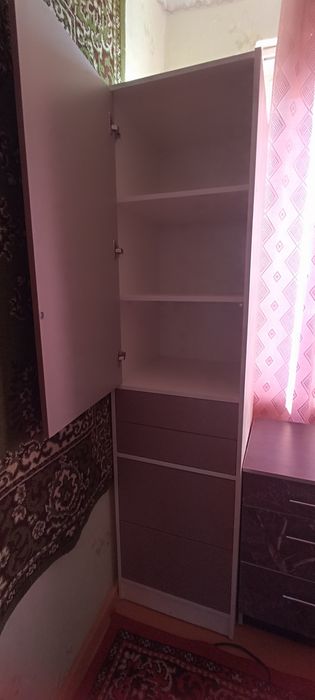 Продам высокий комод