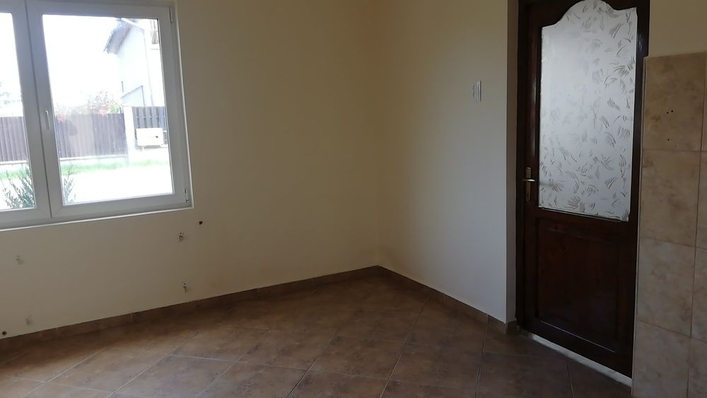 Vand sau schimb imobil P+M  Sg de Mureș 3 cam curte comuna  3 km UMF