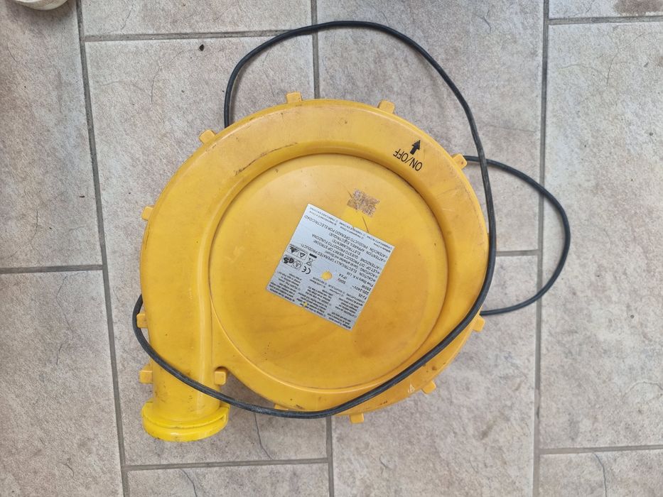 Blower tobogan curte