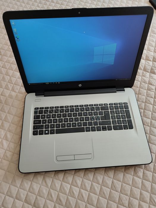 Laptop HP 17,3 inch/ AMD A6-7310 / 4 GB RAM / ssd 128 GB /