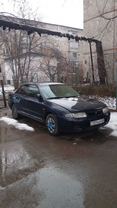 митсубиси каризма