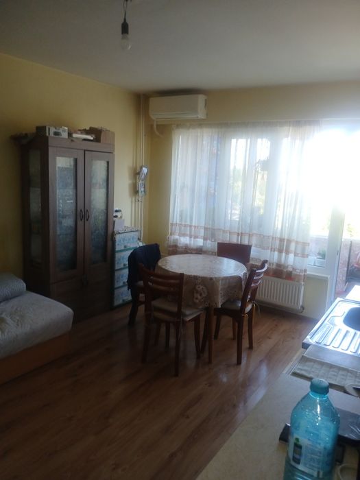 Продавам гарсониера обзаведена ,град Разград кв .Бели лом 56 ,ет 6