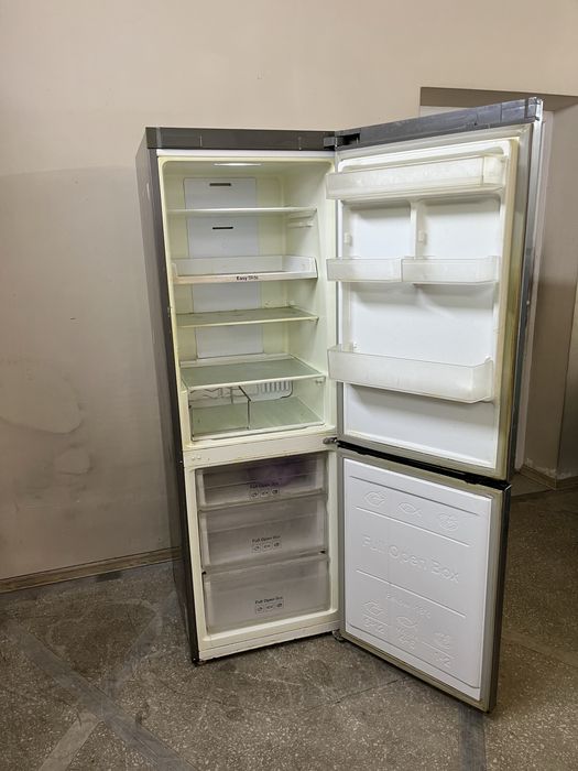 Продам холодильник