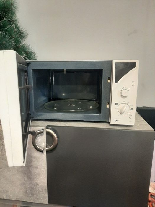 Микровълнова фурна с грил Samsung