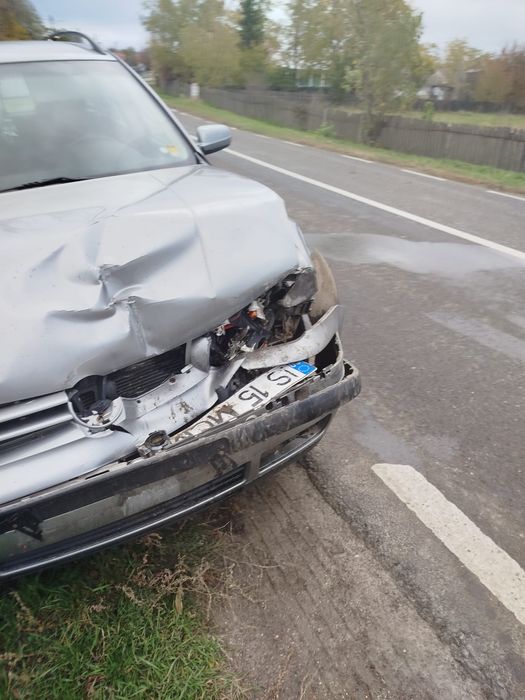 Vând Golf 4 1 6 16v