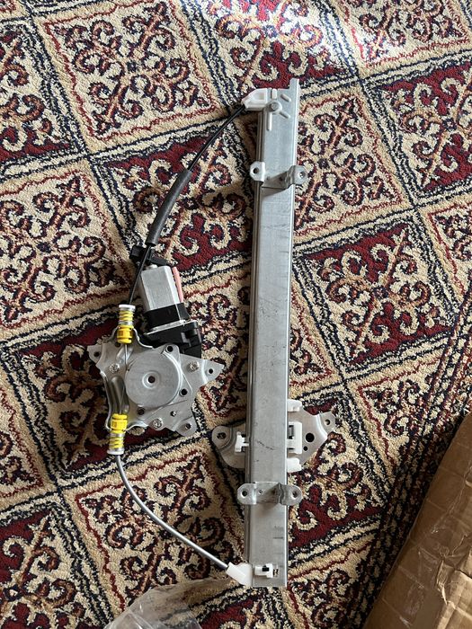 Стеклоподъемник ниссан тиида