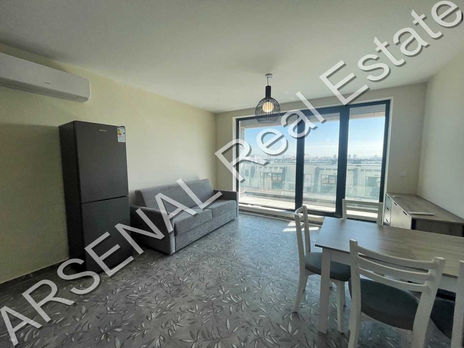 Ателие под наем, Студентски град