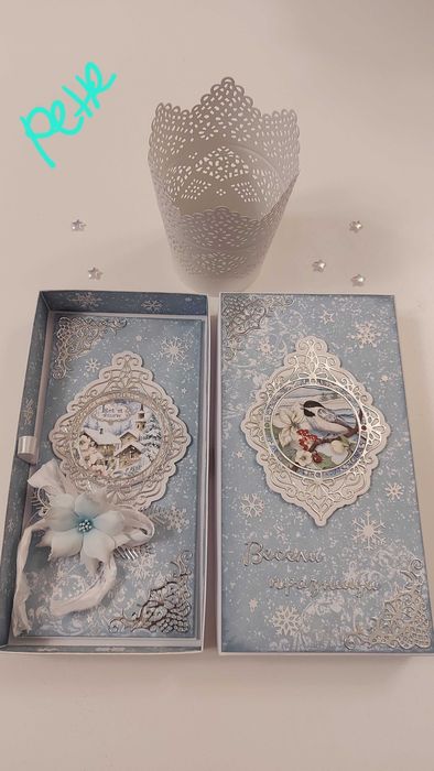 Елегантни коледни картички в кутия с обемни цветя, ръчно изработени