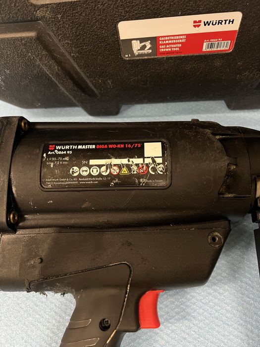 Газов такер за кламери Würth DIGA WO-KN 16/75
