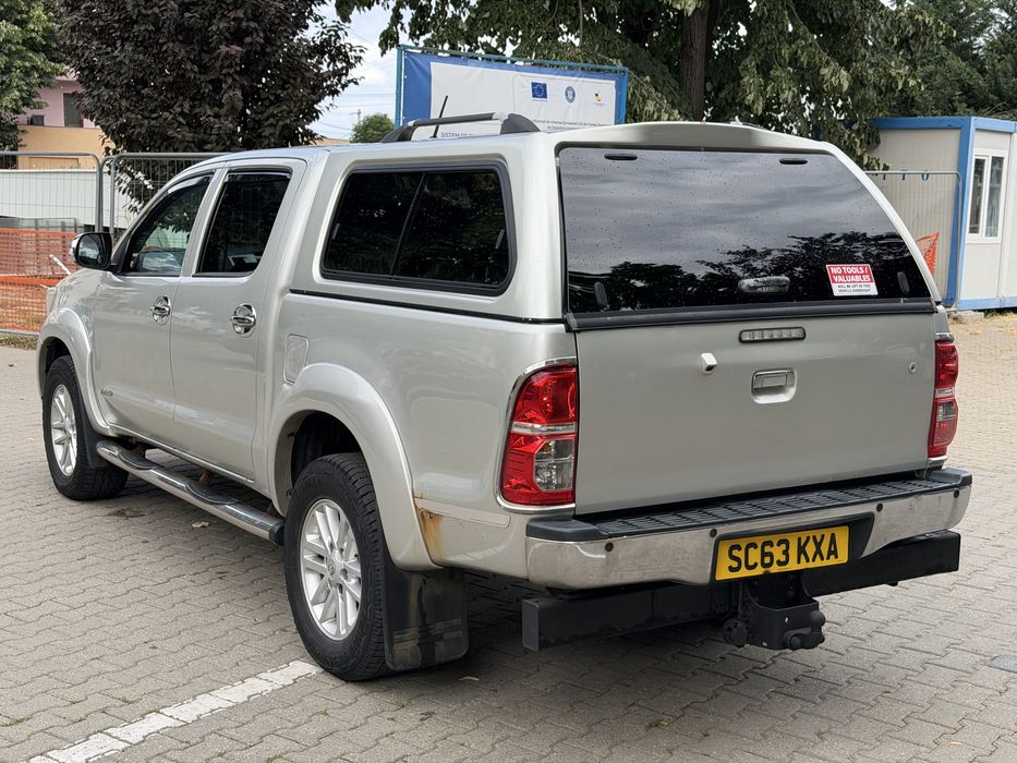 Toyota hilux D-4D invincible 2014