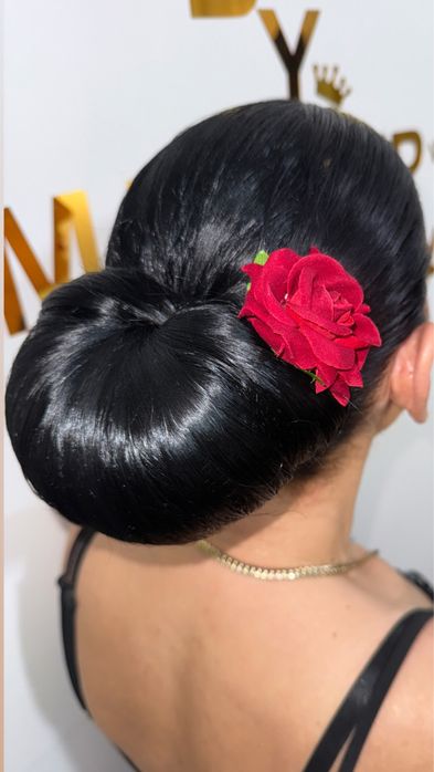 Makeup si coafat sector 2 pret makeup 200 par 100