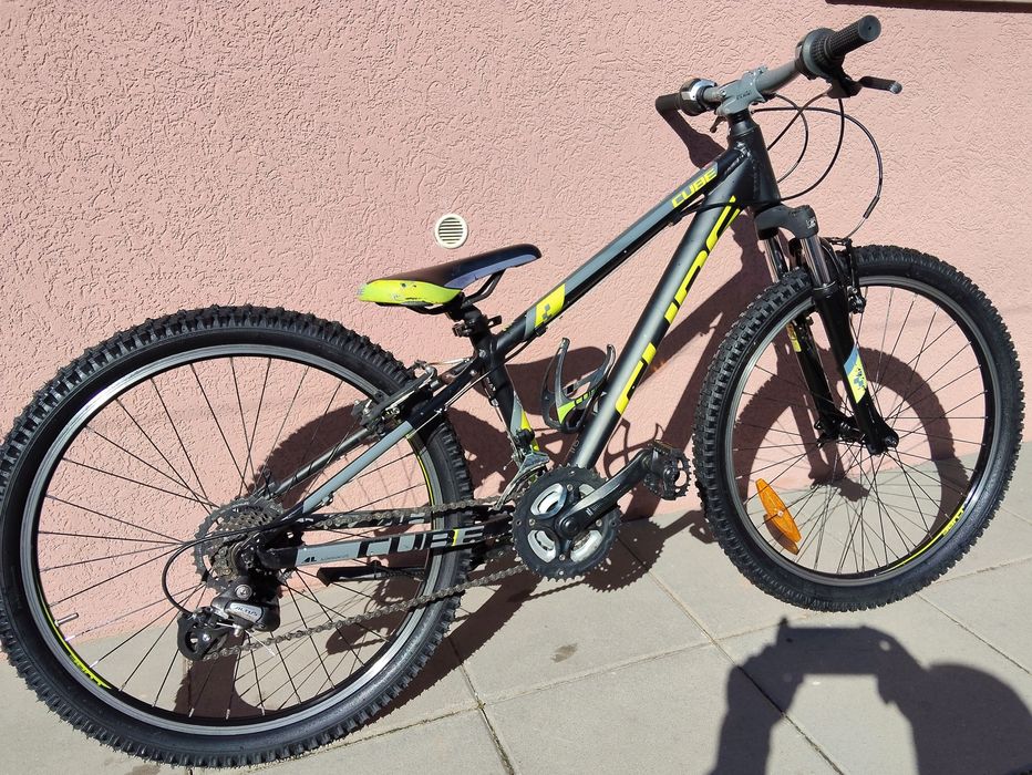 Bicicleta copii CUBE Kid 24