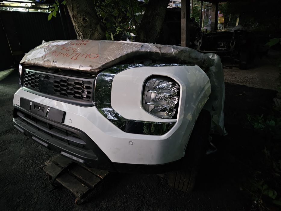 Митсубиси Аутлендер 4