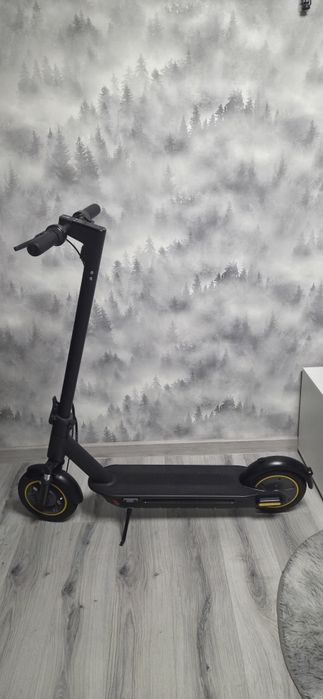 Продам электросамокат Kuquay g30 max