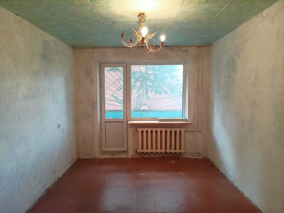 Продам 2-ком. кв. УП на Г.Дружбы панель 1989г. 49кв.м. не угловая