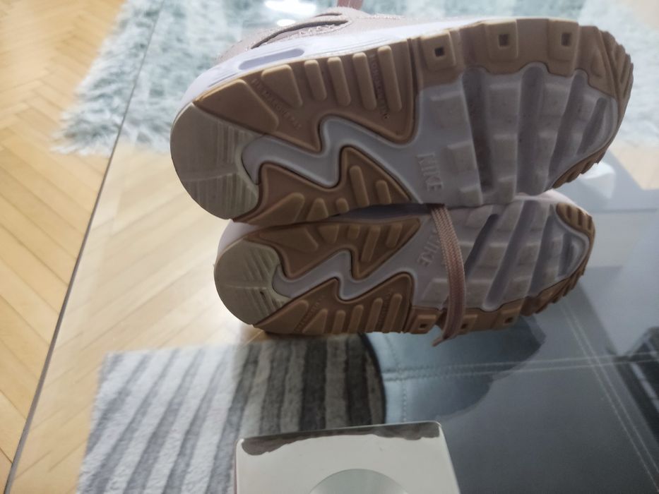 Децки маратонки и сандали