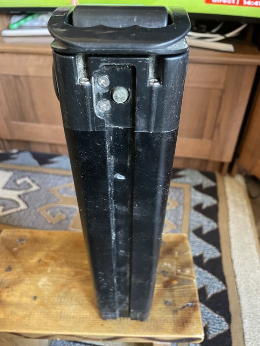 Vînd baterie bicicleta electrică 48v si 18Ap.