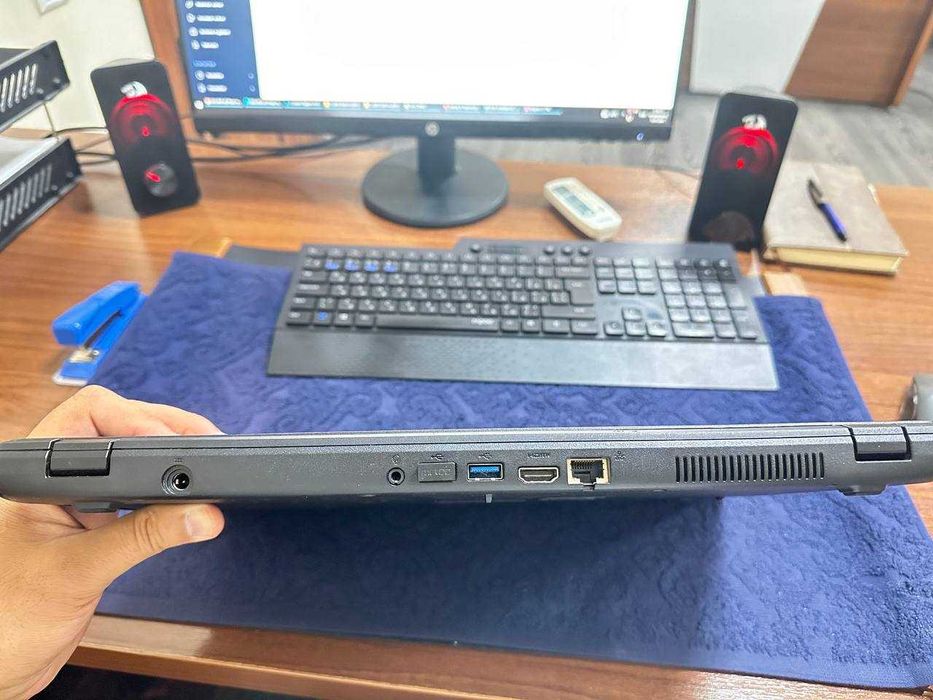 acer noutbook, batareykasi 2-3 soatga yetadi