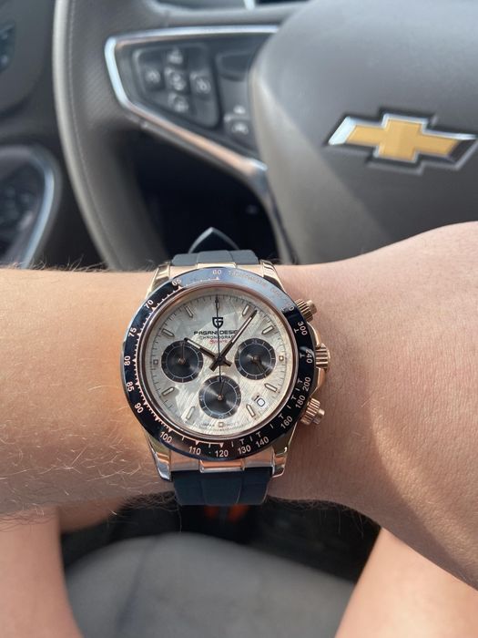 Продам мужские часы Pagani design