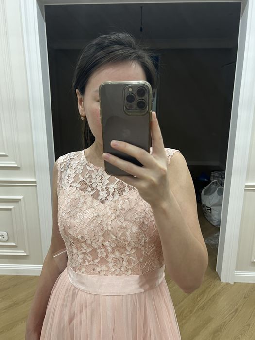 Вечерние платья