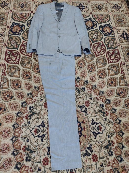 Продам костюм мужской