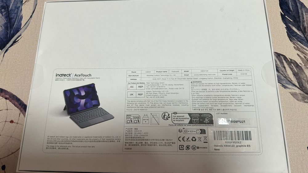 Husa IPAD cu tastatura detașabilă și touchpad  Inateck KB04122 NOUA SIgilata